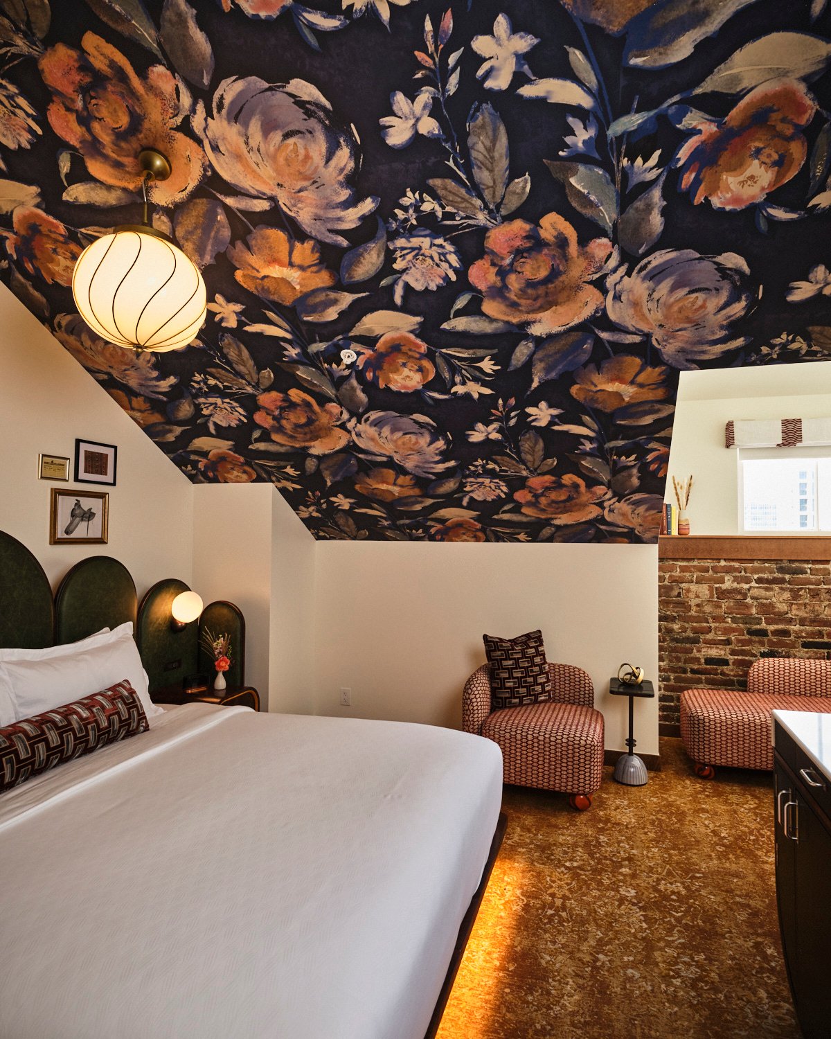 Deluxe loft guest room interior